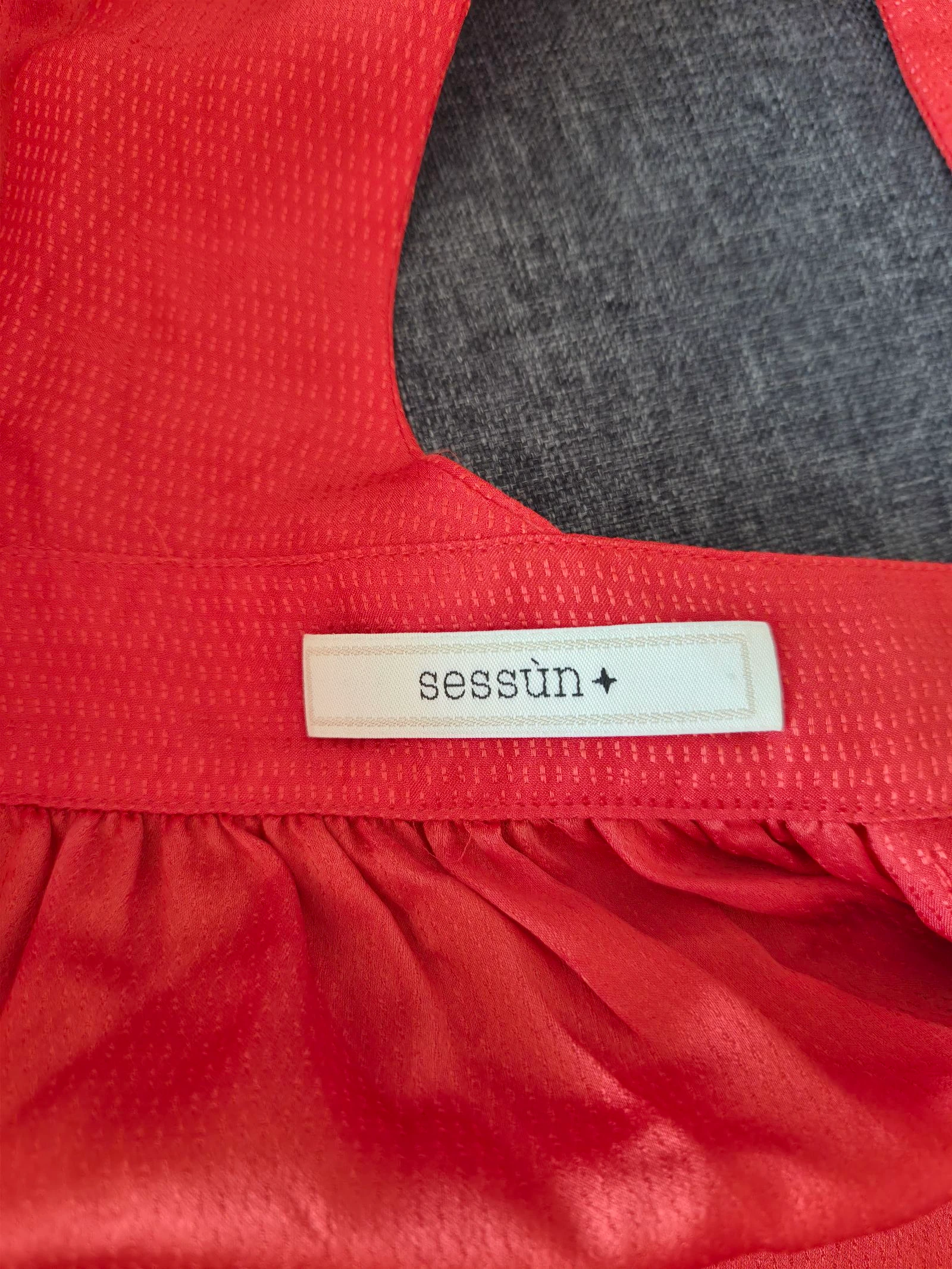 Vestido curto Sessun de seda Tamanho PP – photo 4
